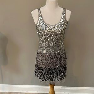 📣sale Silver sequin tunic